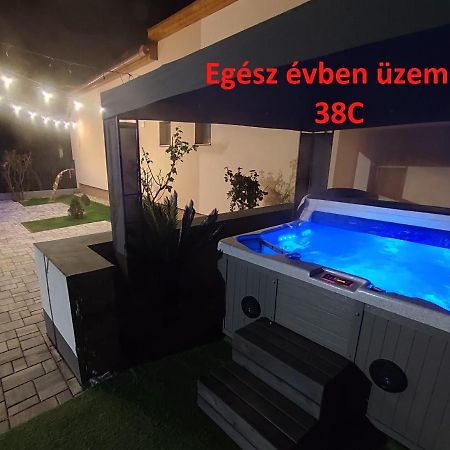 Emmabella Apartmanok Eger Kültér fotó