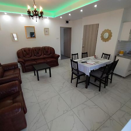 Emmabella Apartmanok Eger Szoba fotó