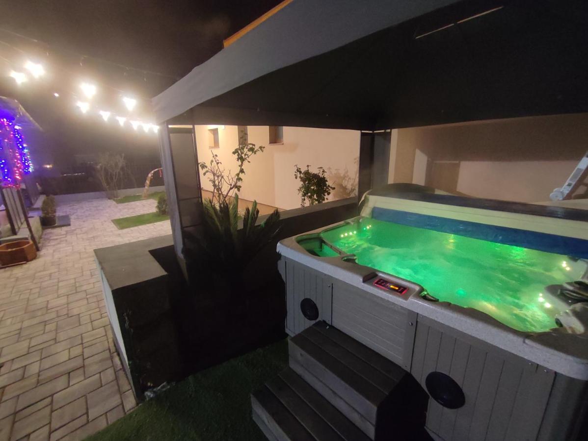 Emmabella Apartmanok Eger Kültér fotó