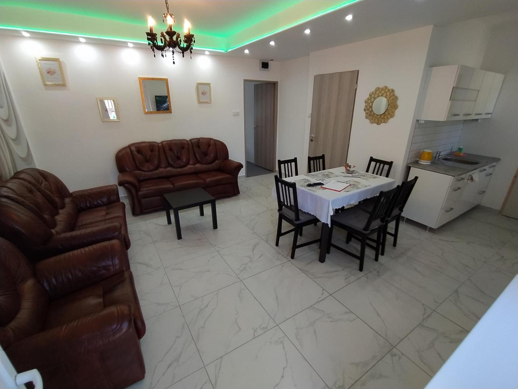 Emmabella Apartmanok Eger Szoba fotó